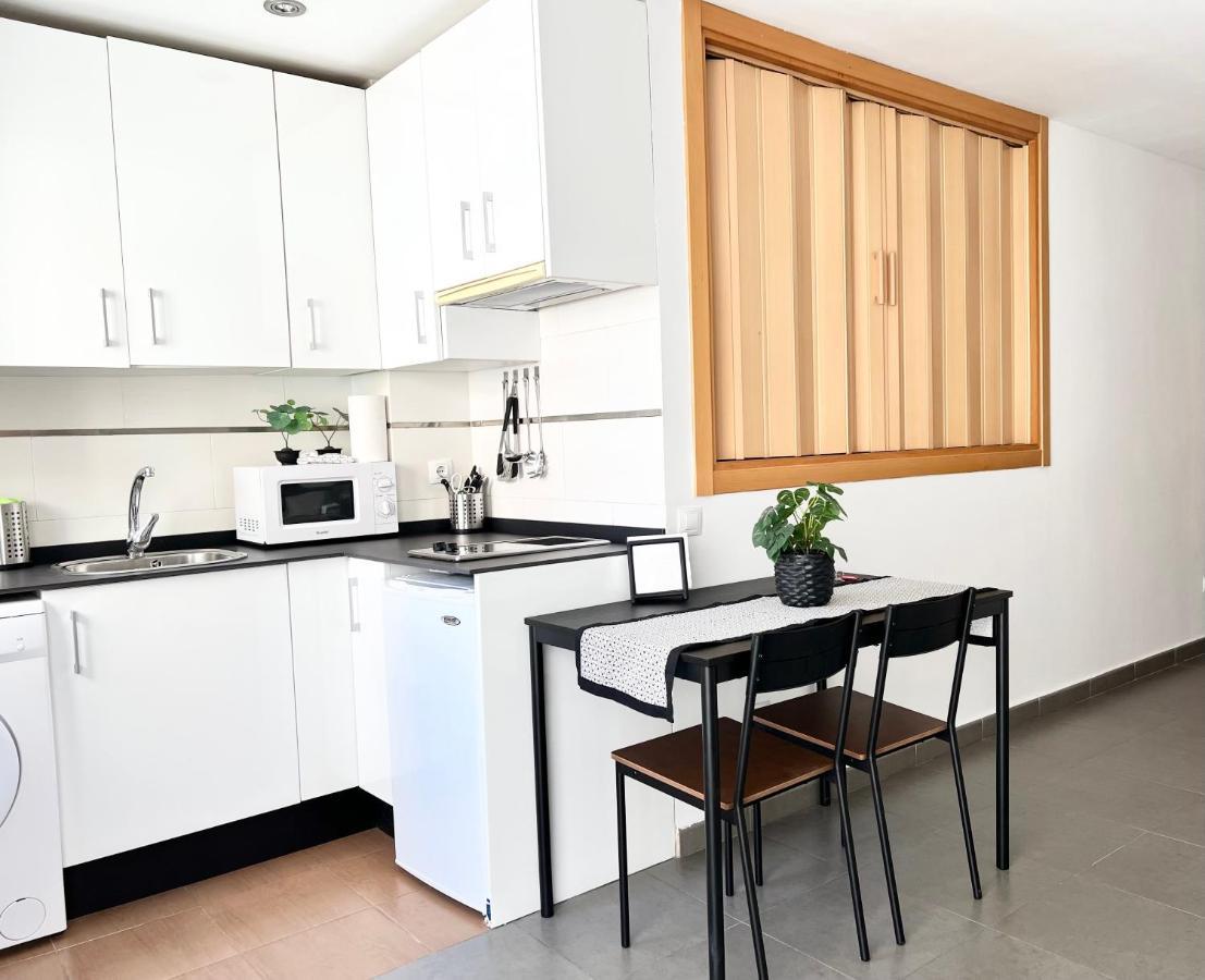 Apartamentos Varela 14 Малага Екстериор снимка